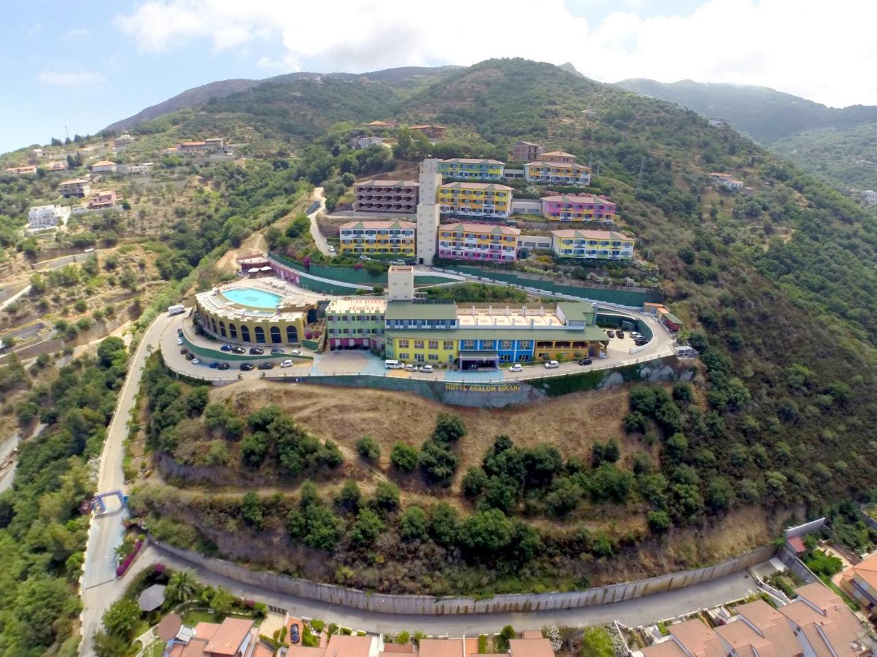 Gh Avalon Sikani Gioiosa Marea Bagian luar foto